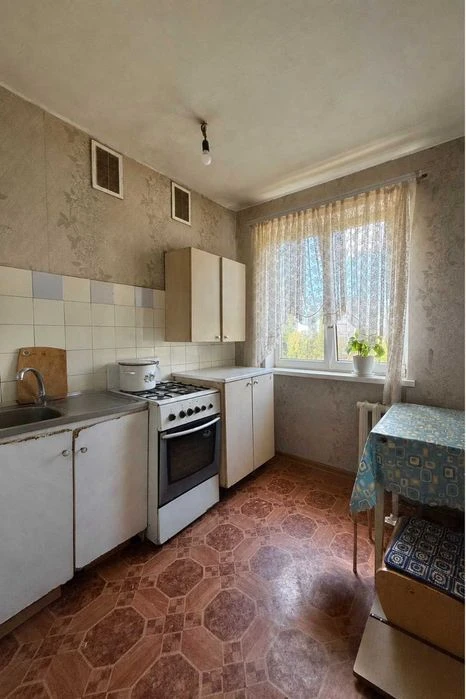 продажа 2 комн квартиры на Добровольского 21 999 у.е