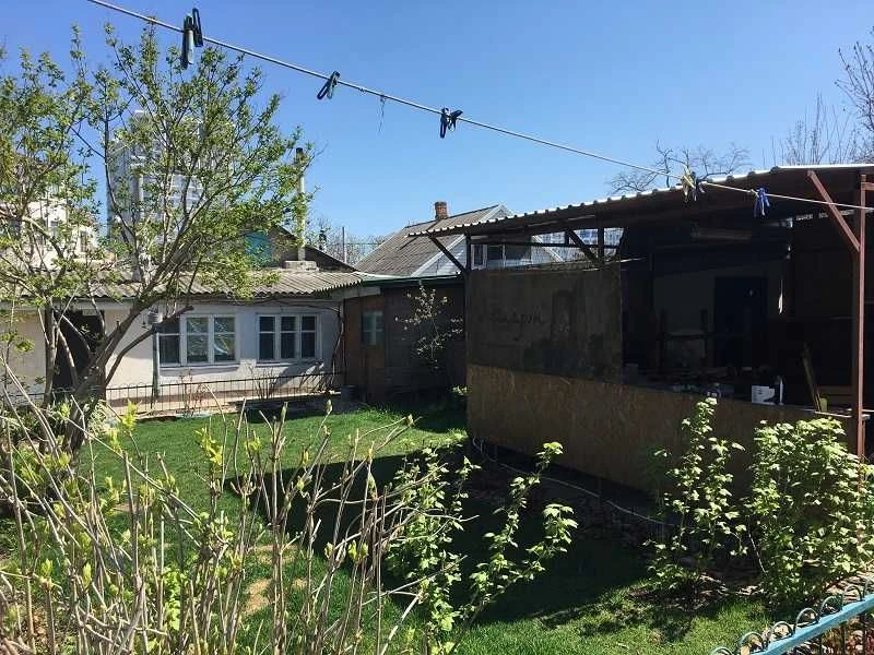 Продается участок на 10 ст.Фонтана 4 сотки.
