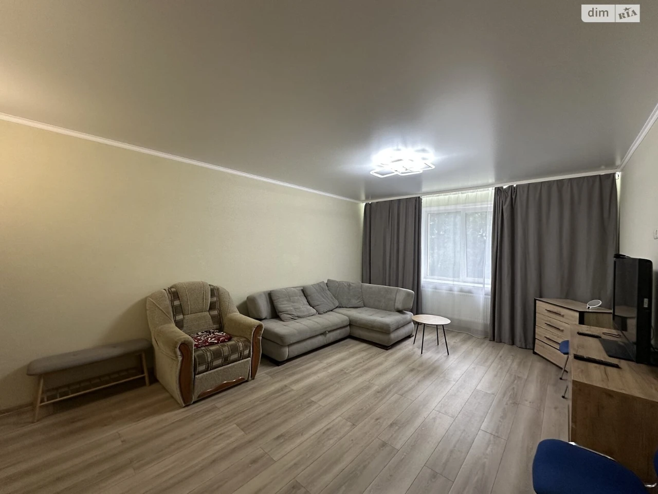 Продаж Квартира Озерна