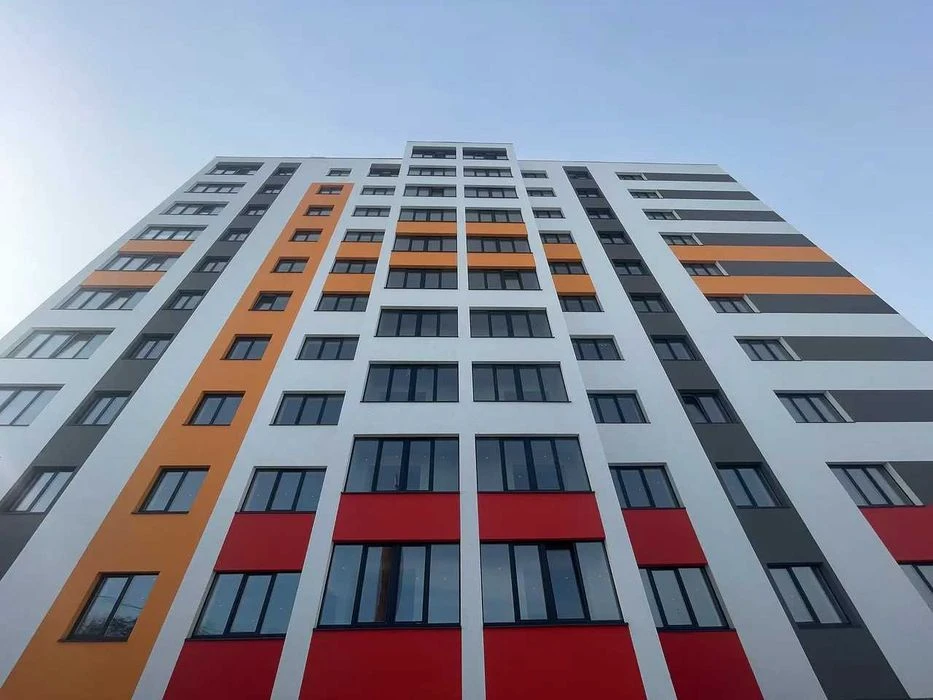 Продажа двухсторонняя 1 км квартира 43.5м2, экорайон