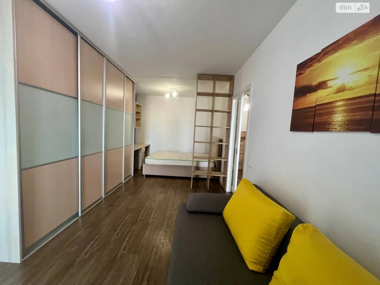 For sale Apartment Pivdennyi Massiv