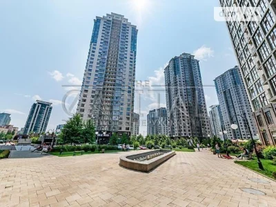 Sale of 3-room apartment 131 sq. m. on Andriy Verkhoglyada St. 26 •