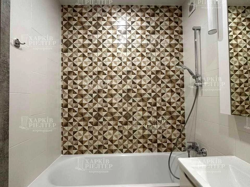Apartment. Kharkiv, Domobudivelna Street.