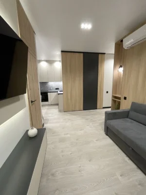 Продам 1ком в Кадорре Сити с авторским ремонтом!
