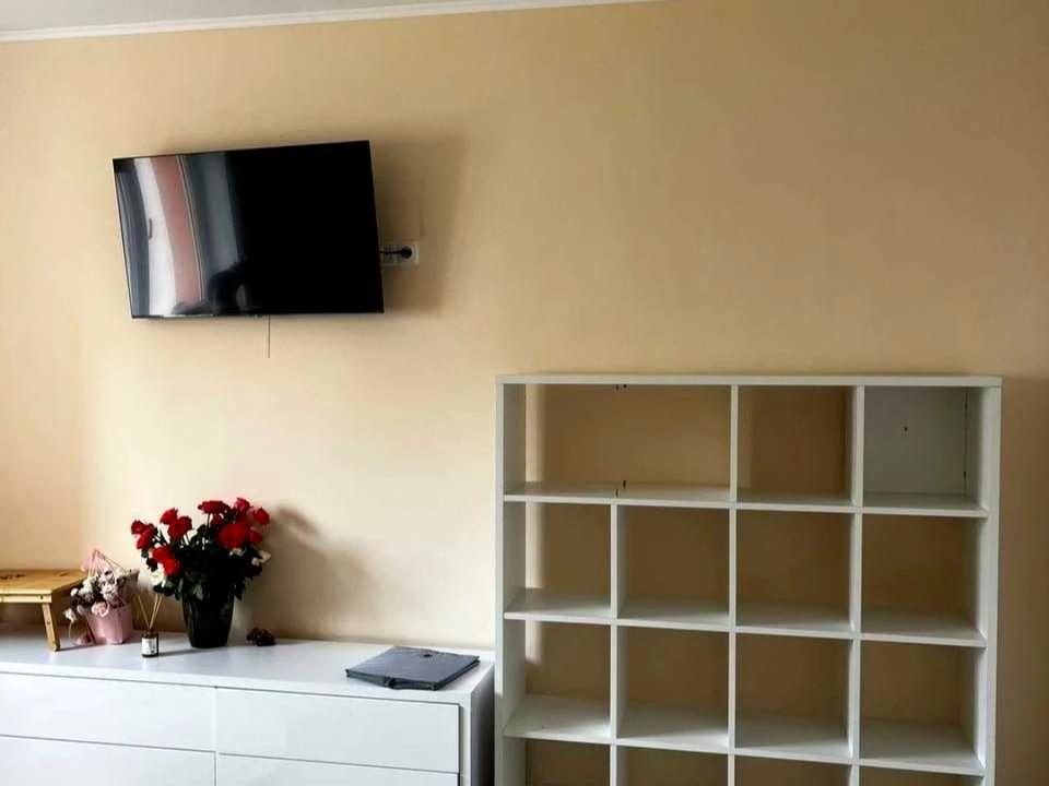 Apartment. Kharkiv, Newtona St.