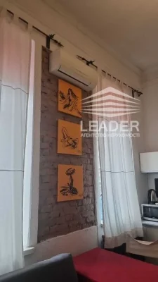 Продам 1к.спальня+кухня -студіо.ЦЕНТР-окремий вхід.Світло Не