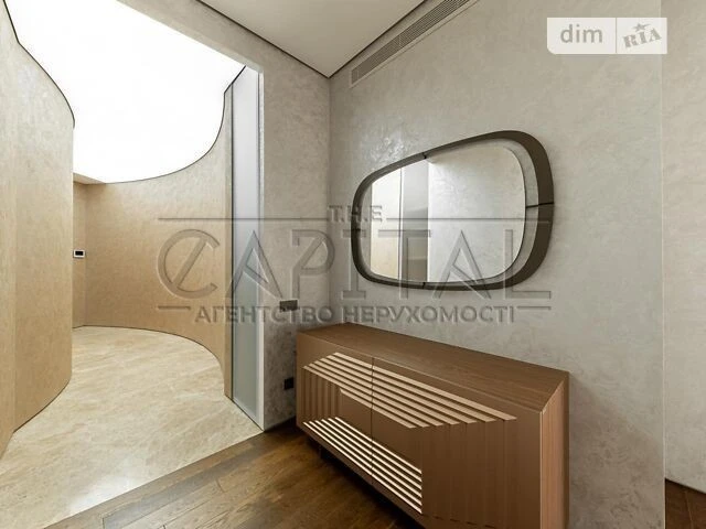 Sale of 3-room apartment 133 sq. m. on Bulvarno-Kudryavska Street 21