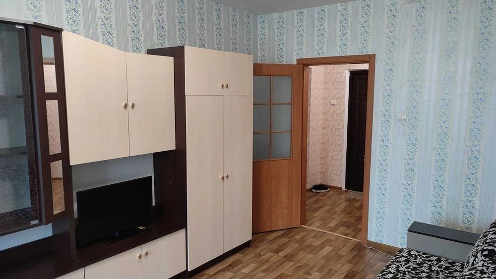 For sale 1-room apartment 41 sq m Maksimovicha 7B near metro station B