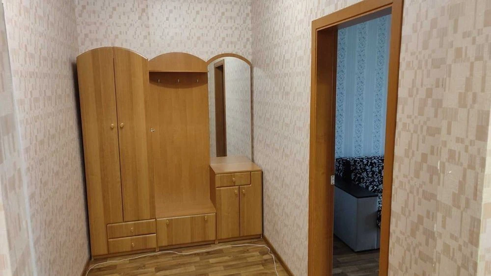 For sale 1-room apartment 41 sq m Maksimovicha 7B near metro station B