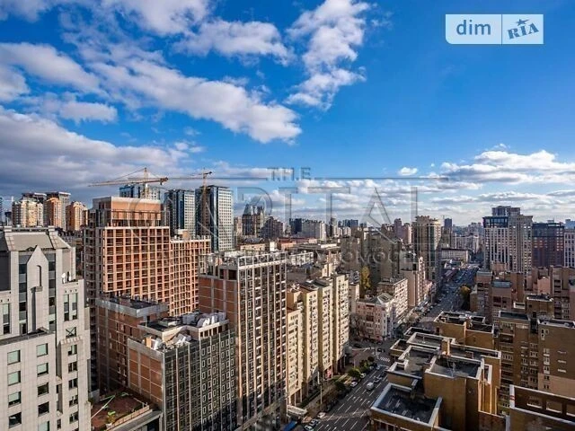 Sale of 3-room apartment 160 sq. m on Antonovycha St. 74-78 • ID 3