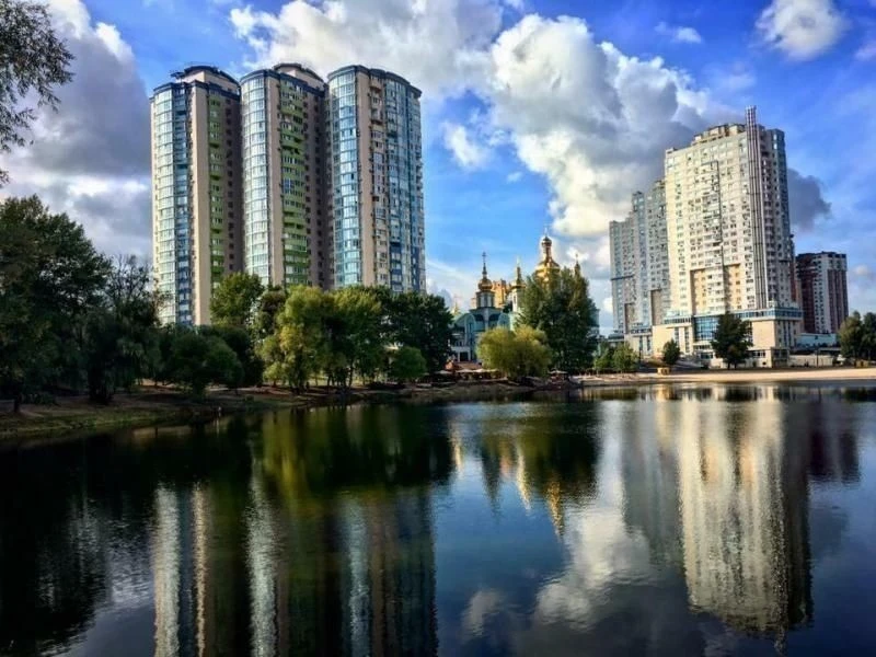 Selling a 1-room apartment near Lake Shumskoye 3g