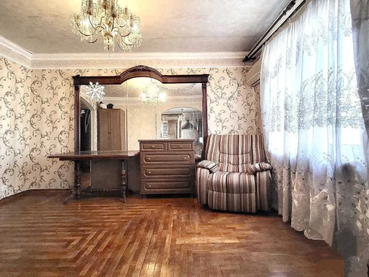 Sale of a 3-room apartment of 98.6 m², 5 Borysa Hmyra str