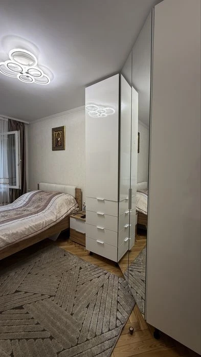 Продаж 4-кімнатної квартири | вул. Наукова Франківський р-н