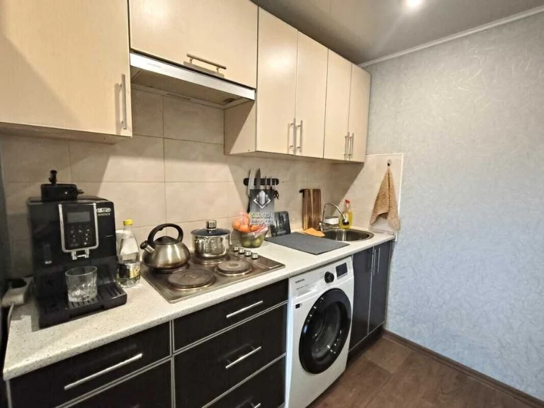 2-room apartment for sale, Vasylya Sergiyenko St., Khortytsk