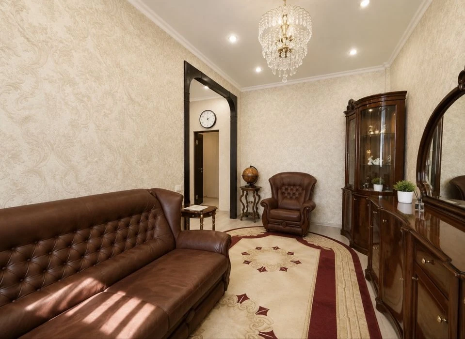Продам новостройка Нагорный район, 3-й этаж, ремонт, мебель