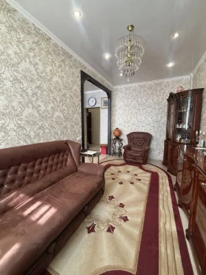 Продам новостройка Нагорный район, 3-й этаж, ремонт, мебель