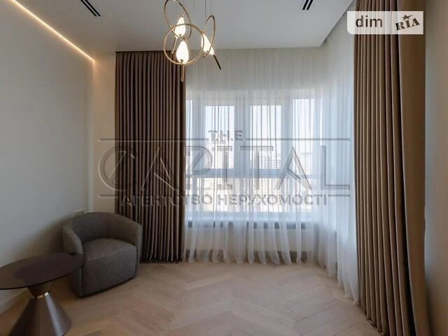 Продажа 5к квартиры 184 кв. м по ул. Антоновича 109 • ID 346