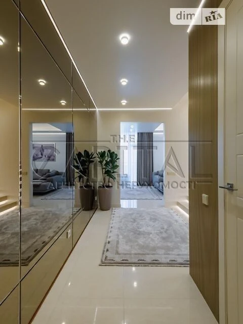 Продажа 5к квартиры 184 кв. м по ул. Антоновича 109 • ID 346