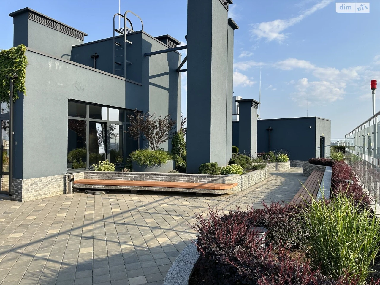 Long-Term Rental Apartment Arcadia
