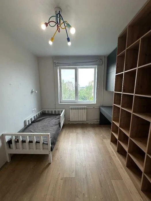 ж/м Тополь-1 Продажа 3к квартиры Эпицентр паникахи метро терр