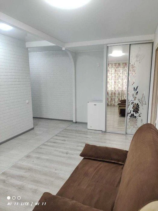 2х квартира 2й поверх, аїни.