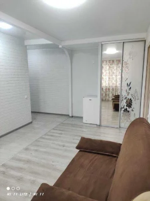 2х квартира 2й поверх, аїни.