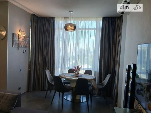 Sale of 4-room apartment 157.1 sq. m. on Akademika Efremova 8A street