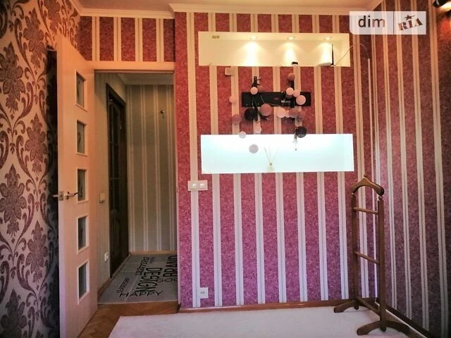Sale of 2-room apartment 46.5 sq. m. on Mykoly Vasylenko St. 4, apt.