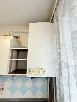 2к в цегляному будинку, зроблено індивід опалення. Проспект