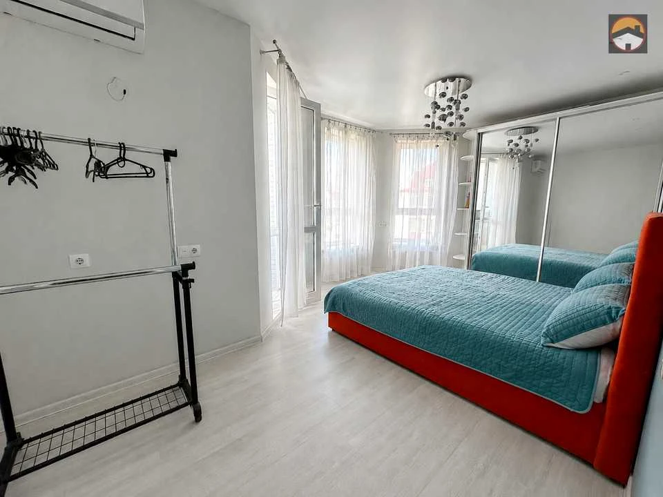 Apartment. Kharkiv, Heroiv Kharkova Ave. (Moskovskiy)