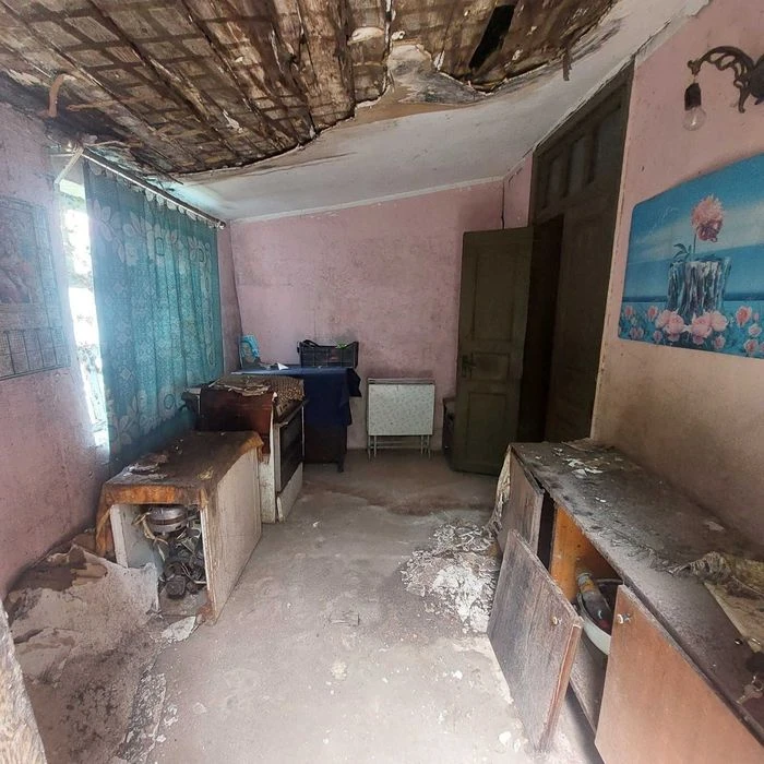 Продається частина будинку  на Ленселищі