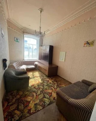 For sale 3-room apartment on Svobody Street, University metro station/G. Skovorody metro station