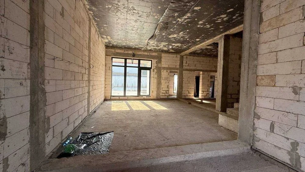 Продам Новый дом Hi-Tech в Совиньоне-2 с бассейном, 230 м²,