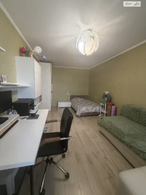 Продаж Квартира Свердловський масив