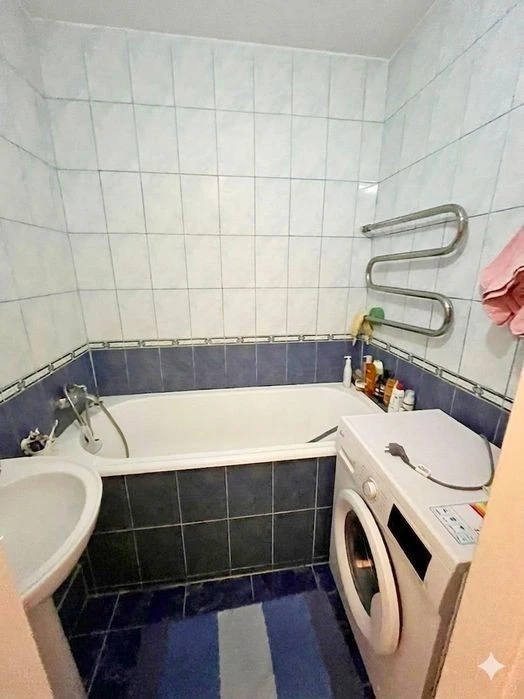 Without %! Brick house near the Park! Yaltinska Street. For sale