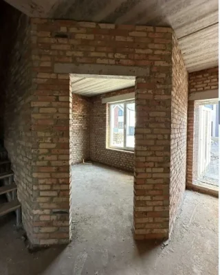 (7) Продам таунхаус на Барському шосе 2590