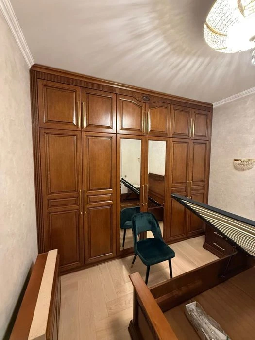 Продажа 3 ком каартира 106 м² 1/5ц ул.Богдана Хмельницкого