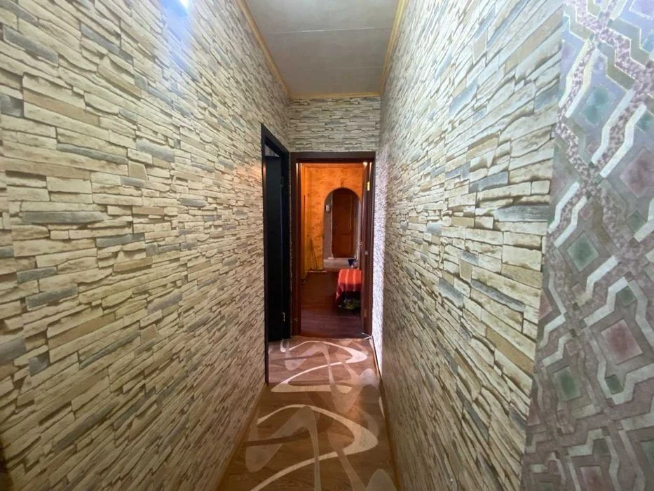 I am selling a 3-room apartment on KhTZ (405222)