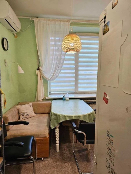 FOR SALE PECHERSK | 1-room apartment | Lesi Ukrainky blvd.,