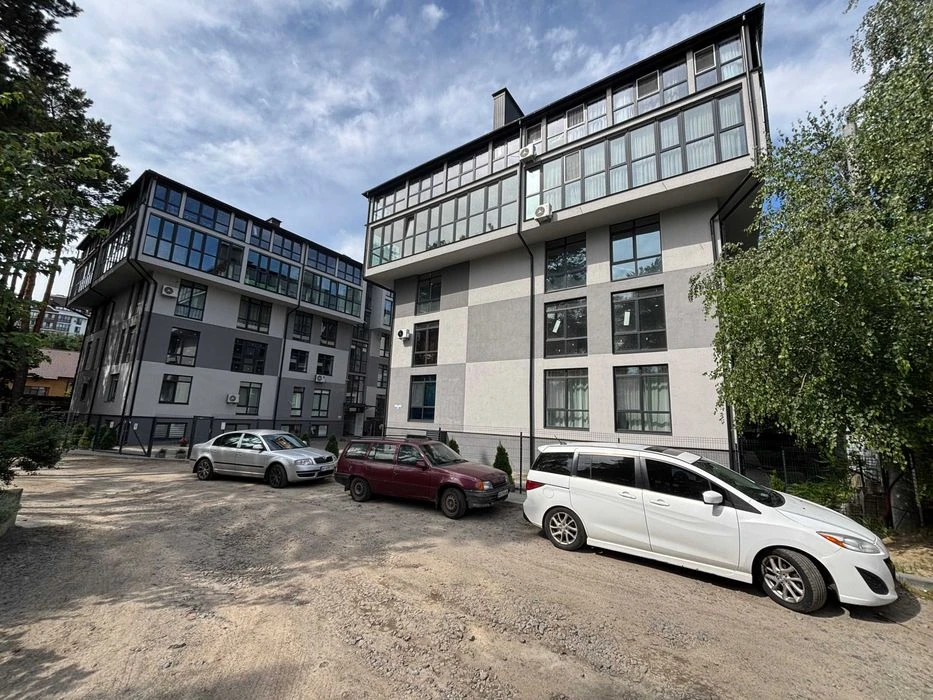 Квартира Продаж  Клубний будинок поруч з метро  БЕЗ %