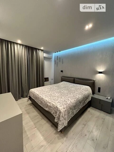Sale of 2-room apartment 70 sq. m on Regeneratorna St. 4, building 5