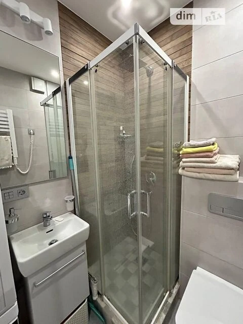 Sale of 2-room apartment 70 sq. m on Regeneratorna St. 4, building 5
