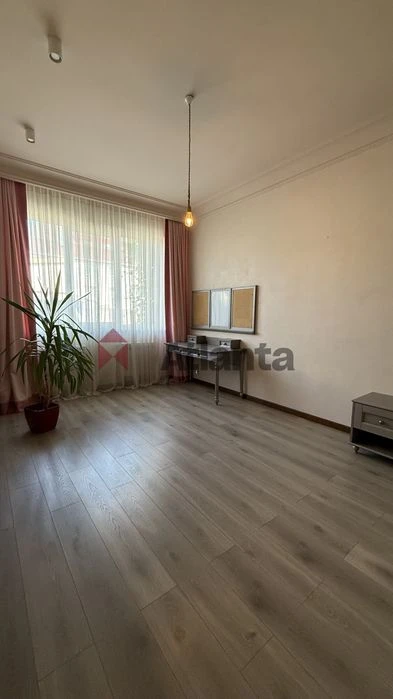 Sovremennyi dom district ul. Lvivskaya