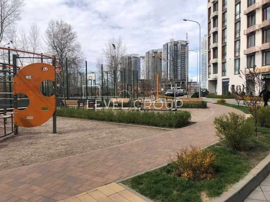 2-room apartment for sale in the residential complex Seven/Dniprovska embankment