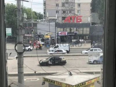 Центральный район сталинка 3х комн 2 этаж