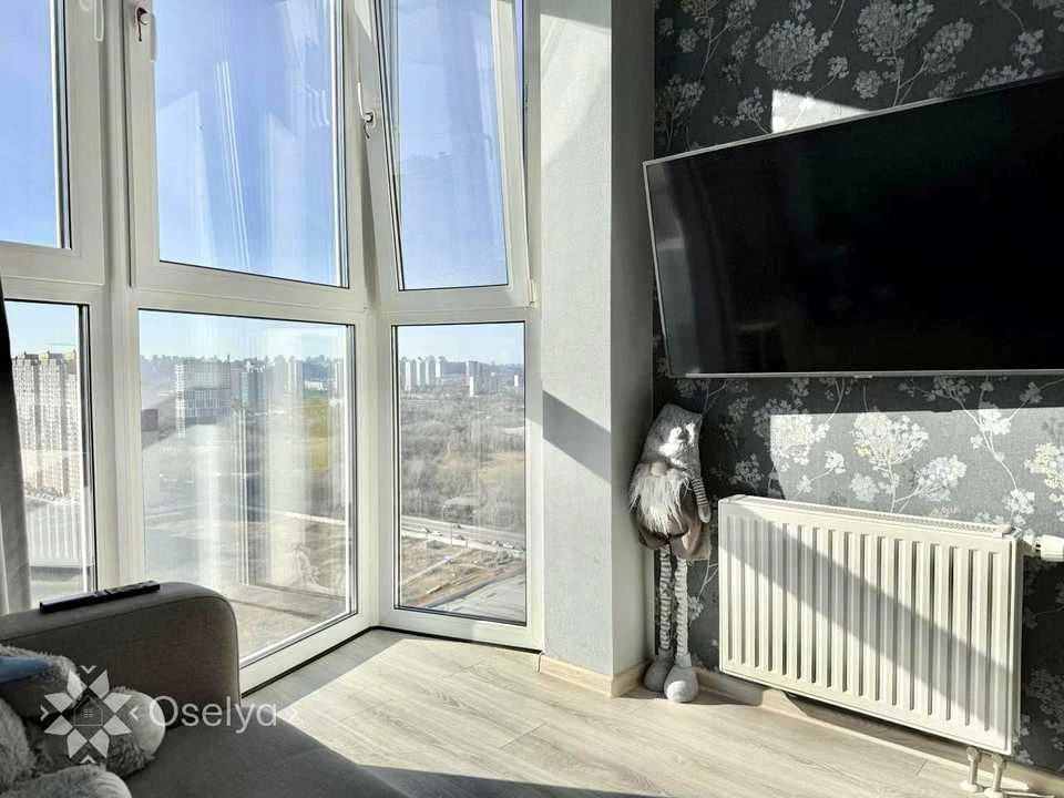 Квартира. Киев, Драгоманова ул.