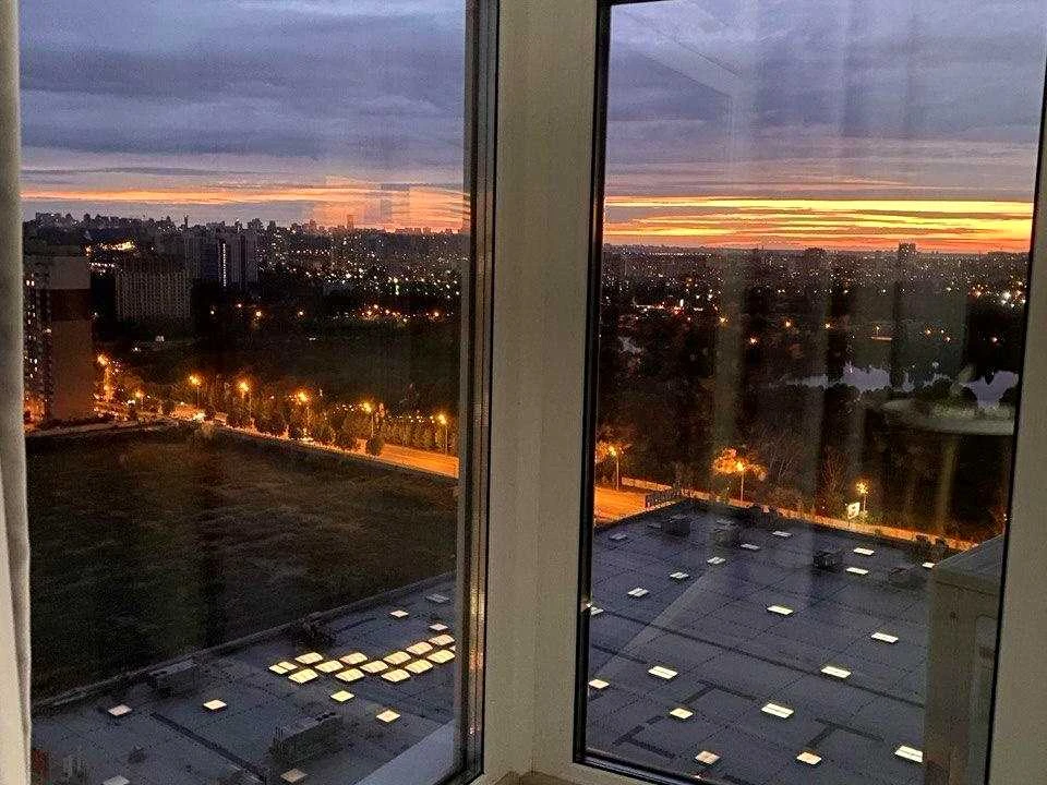 Квартира. Киев, Драгоманова ул.