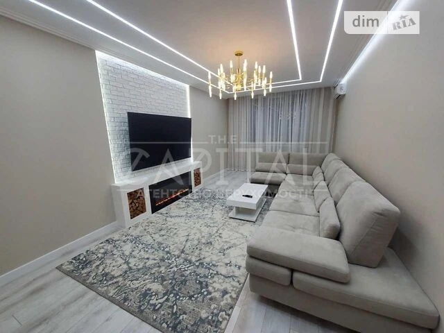 Sale of 3-room apartment 111 sq. m on Mykhaylo Maksymovycha 3D street