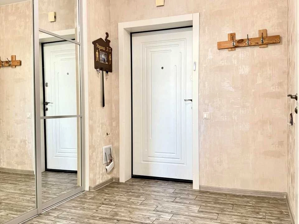 Квартира. Киев, Драгоманова ул.