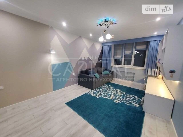 Sale of 3-room apartment 111 sq. m on Mykhaylo Maksymovycha 3D street